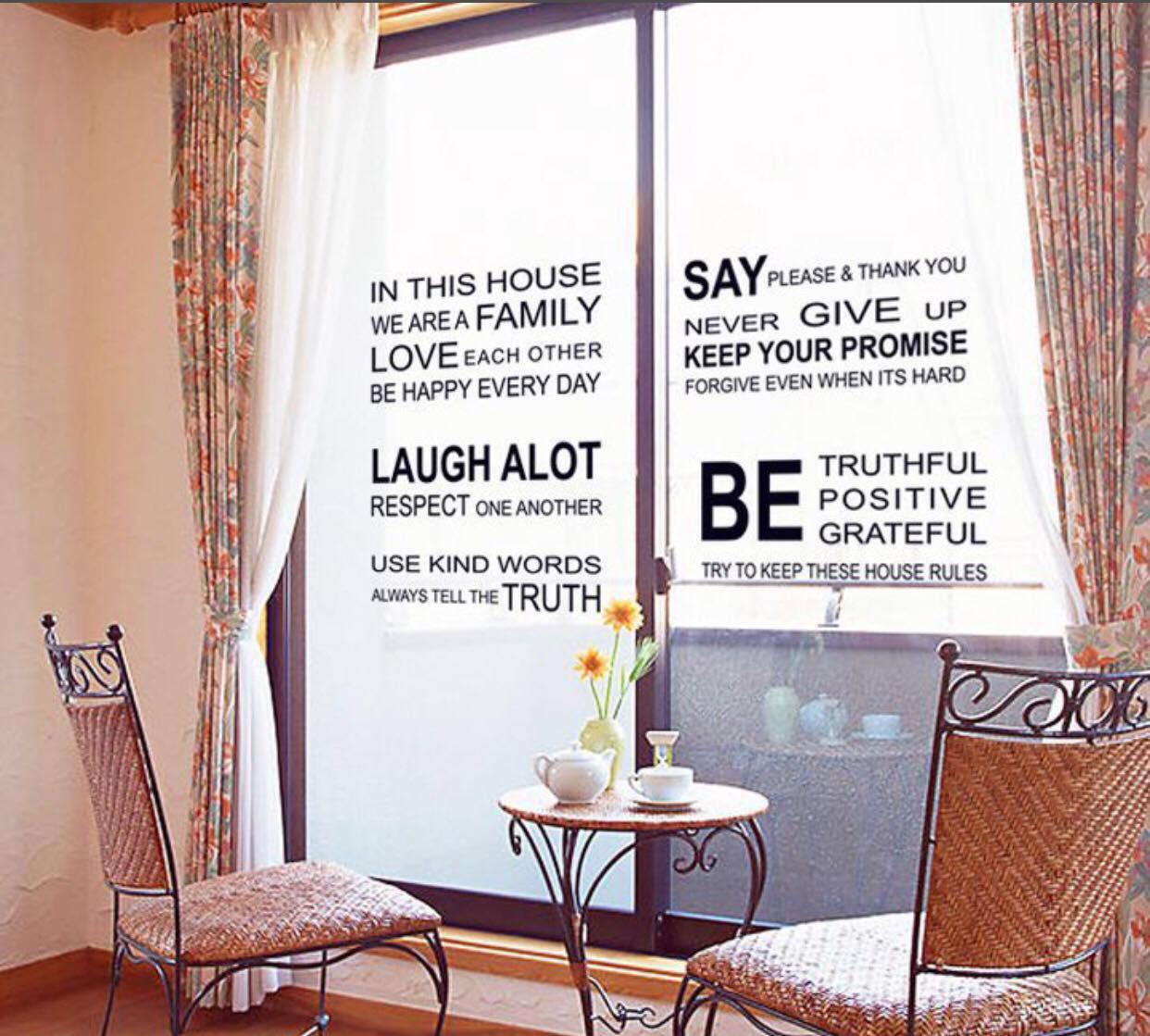 decal dán tường dán kính mẫu chữ trang trí