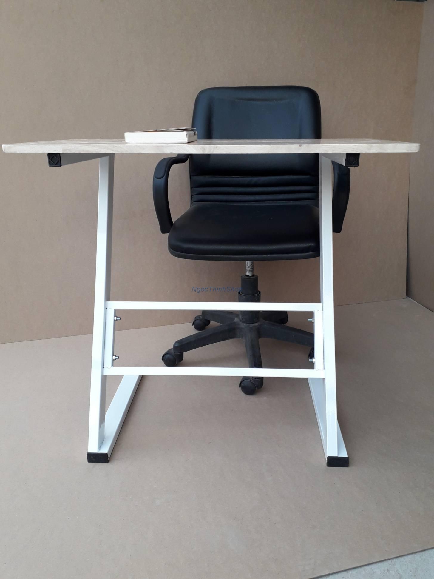 Bàn làm việc chất lượng cao sản phẩm không bao gồm ghế