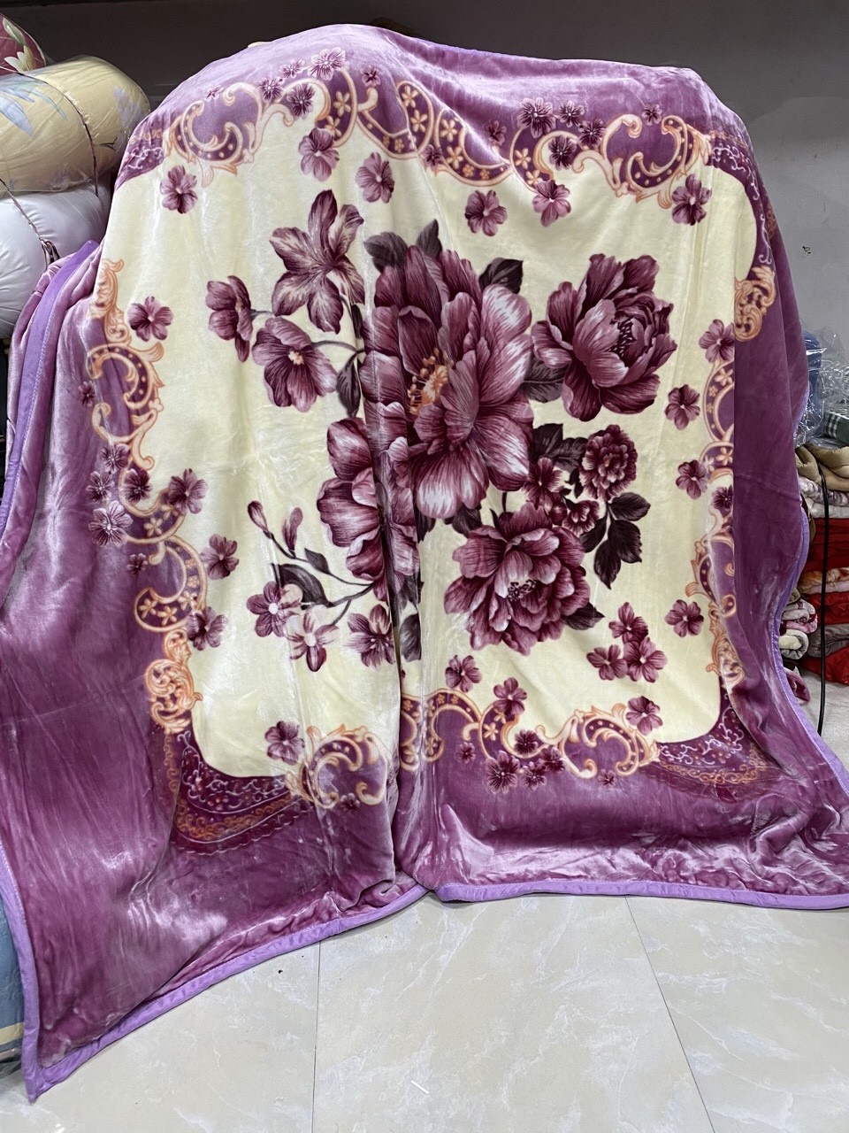 Chăn tuyết nhung dày mượt cao câp