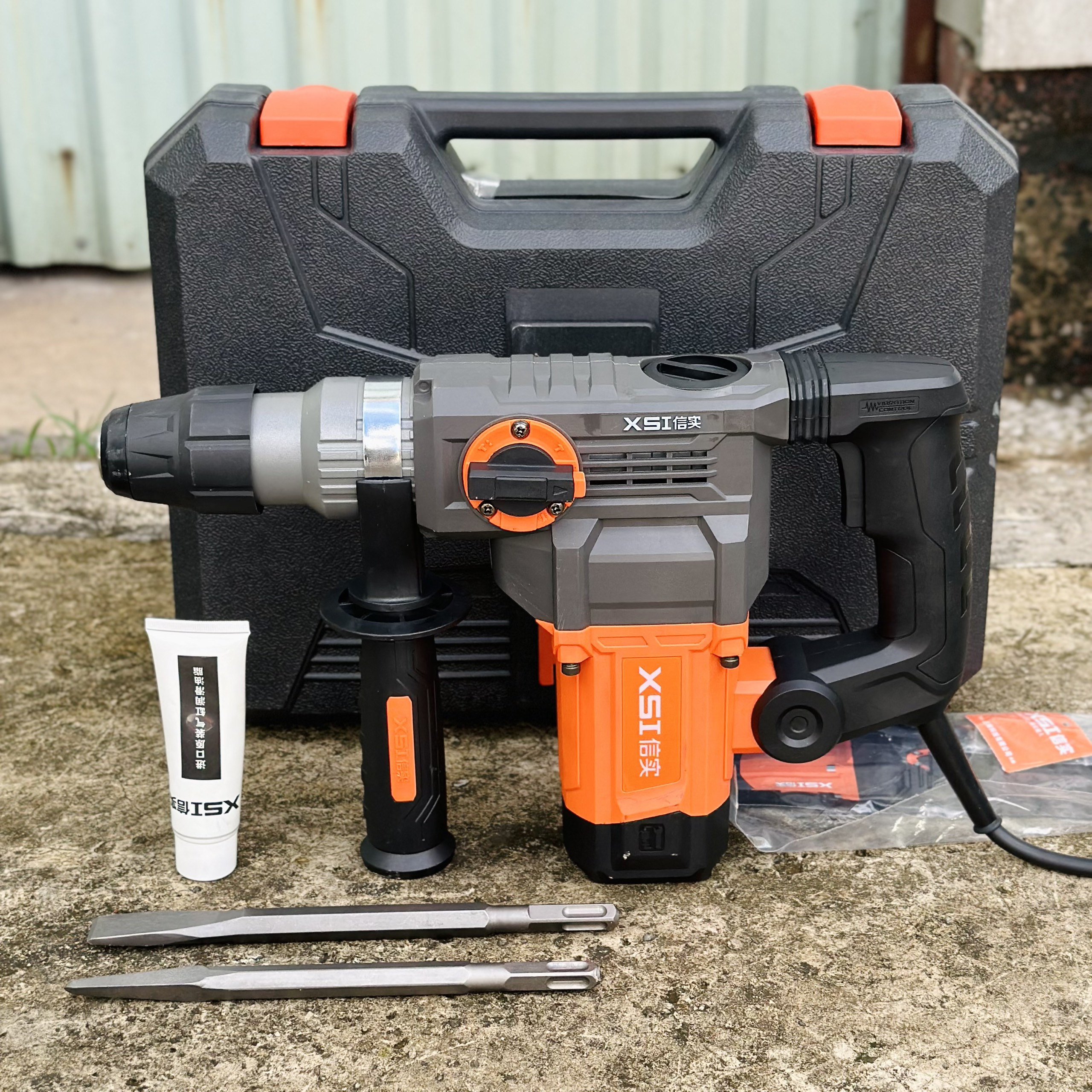 Máy Chuyên Đục XSI Z1G -KZ2 -30 Lòng Hơi 14mm Công Suất 1010W Tặng Kèm 2 Mũi Đục