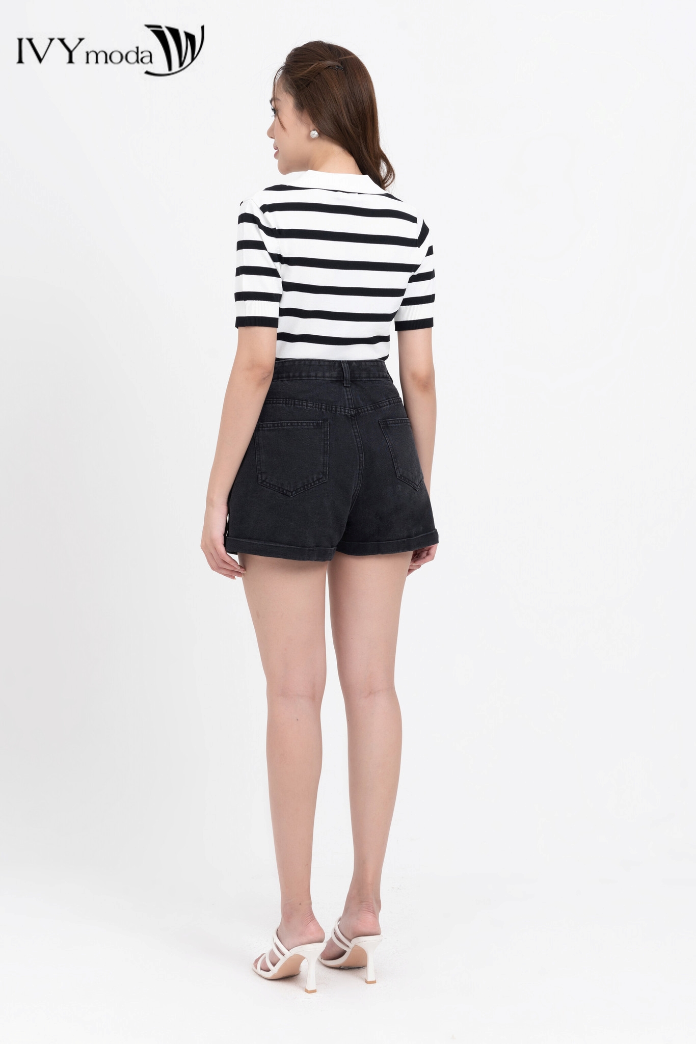 Áo len mỏng họa tiết kẻ ngang IVY Moda MS 57M7847