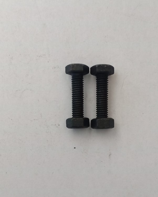 1 BỊCH 25 CON BULONG ĐAI ỐC THÉP 6x25 M.E HOÀNG KHANG