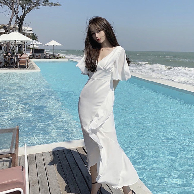 Đầm trắng đuôi cá tùng bèo