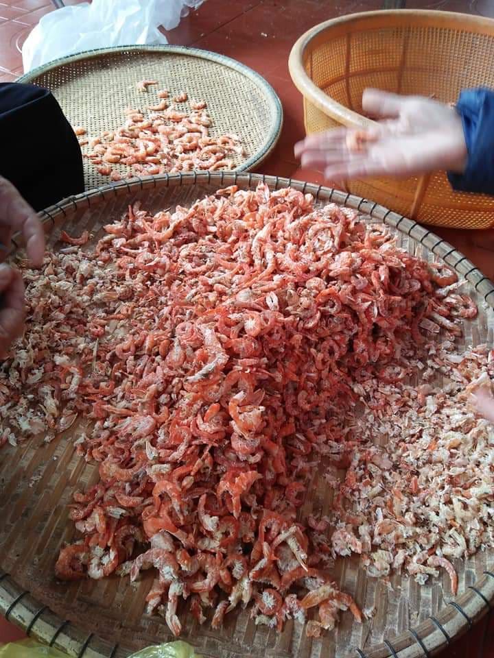 mắm cá cơm nguyên con Huế