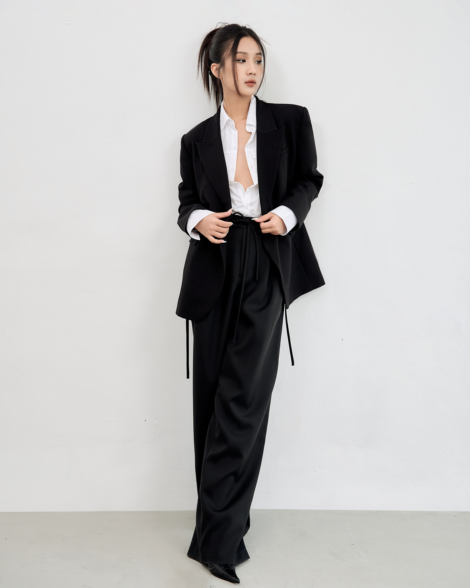 Áo blazer oversize cá tính - ESTHER STUDIOS Mega Blazer - Black
