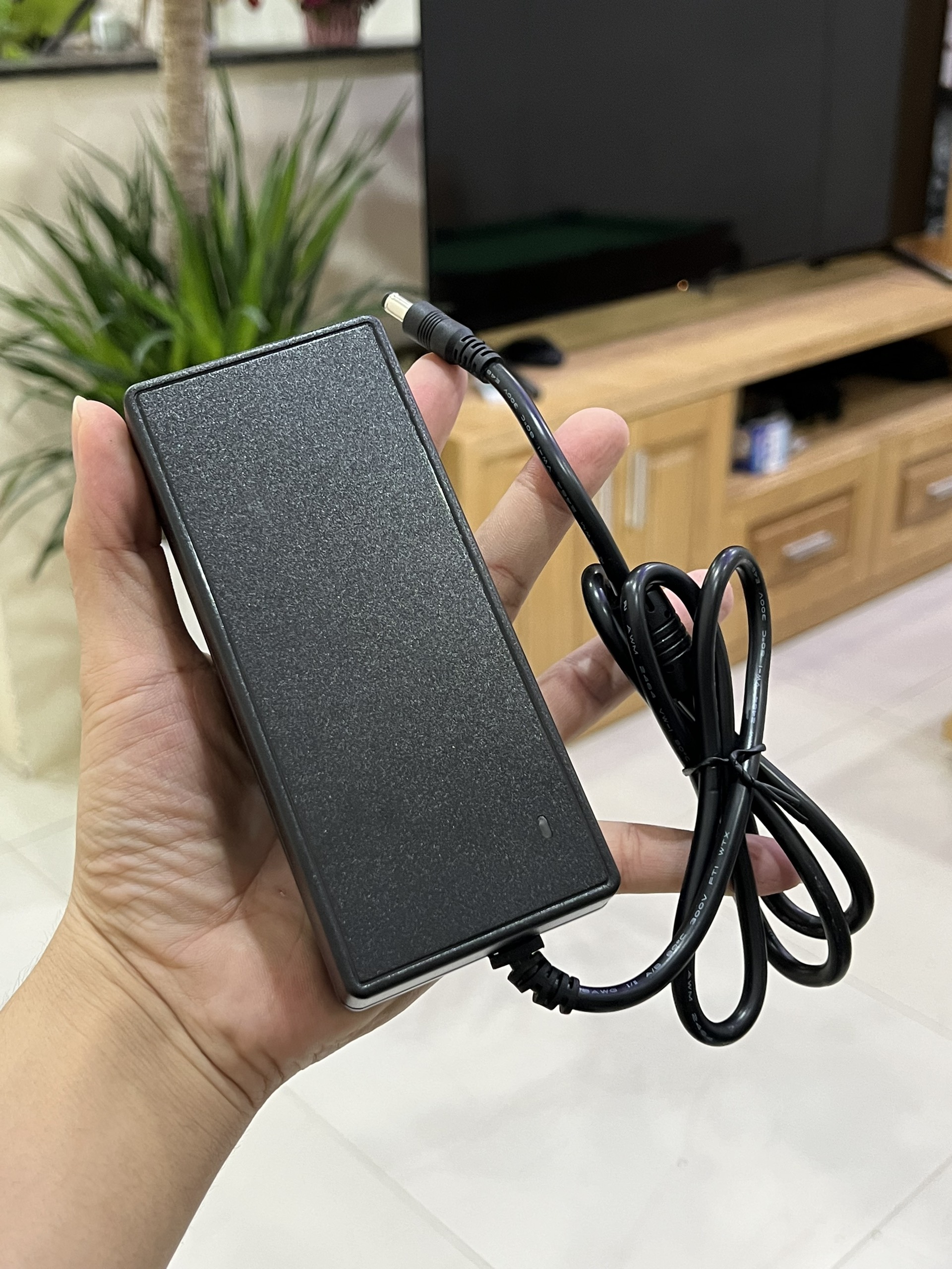 ADAPTER NGUỒN 24V 6.25A (150W)