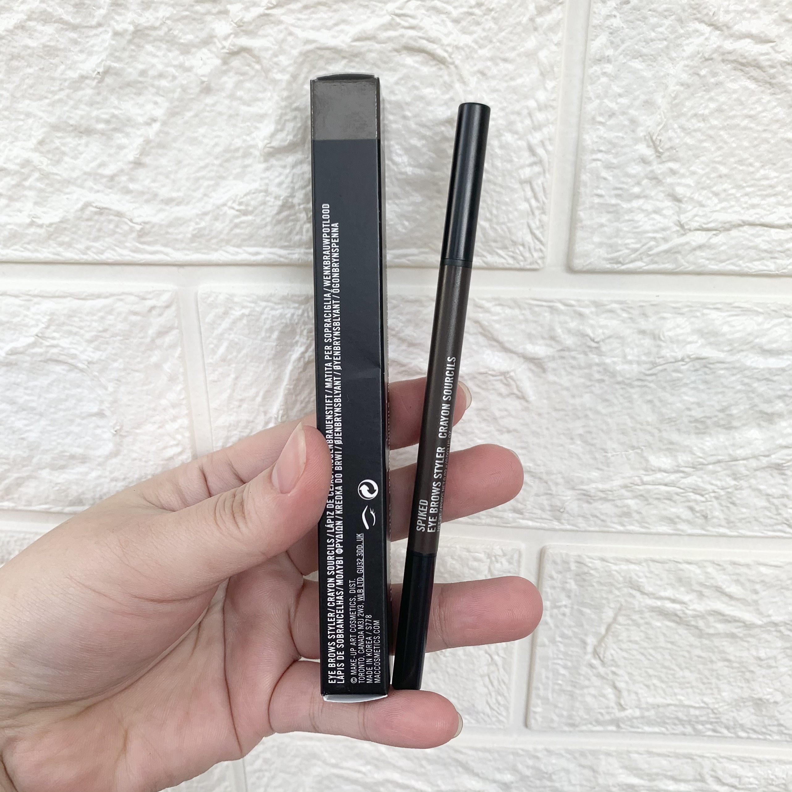 Chì Kẻ Chân Mày Màu SPIKED - MAC - Eye Brows Styler Crayon Sourcils 0.09g