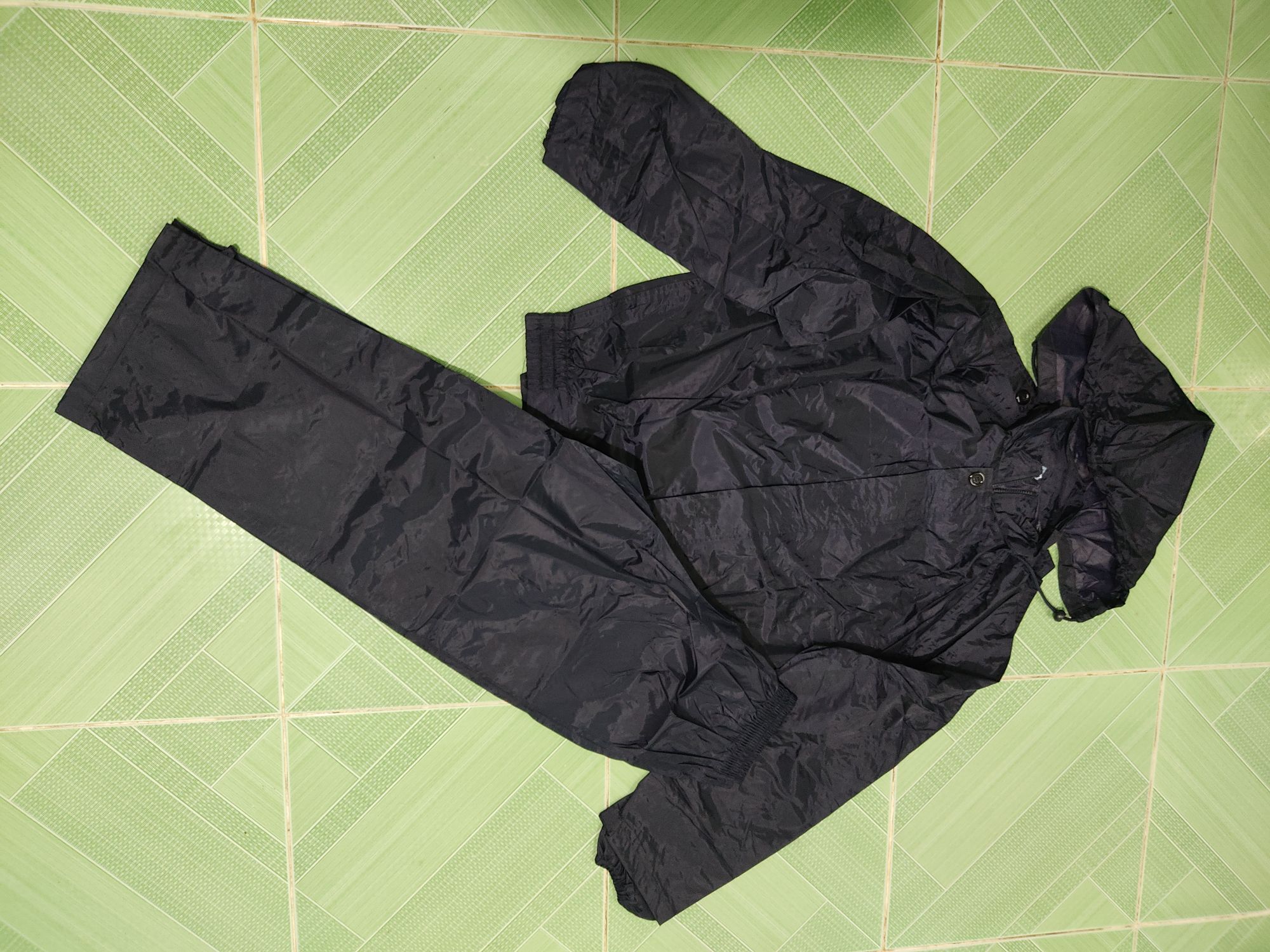 Bộ quần áo mưa xanh đen