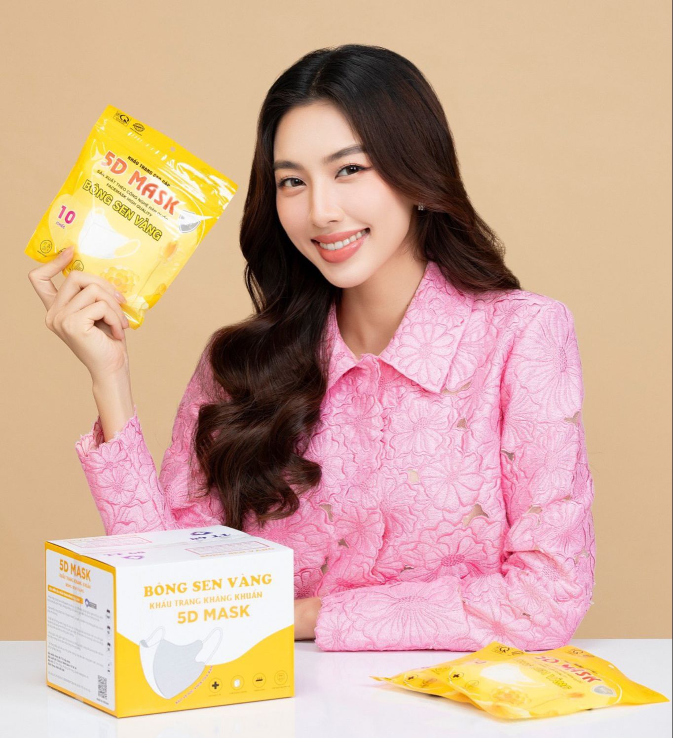 Thùng 100c Khẩu Trang 5D Bông Sen Vàng