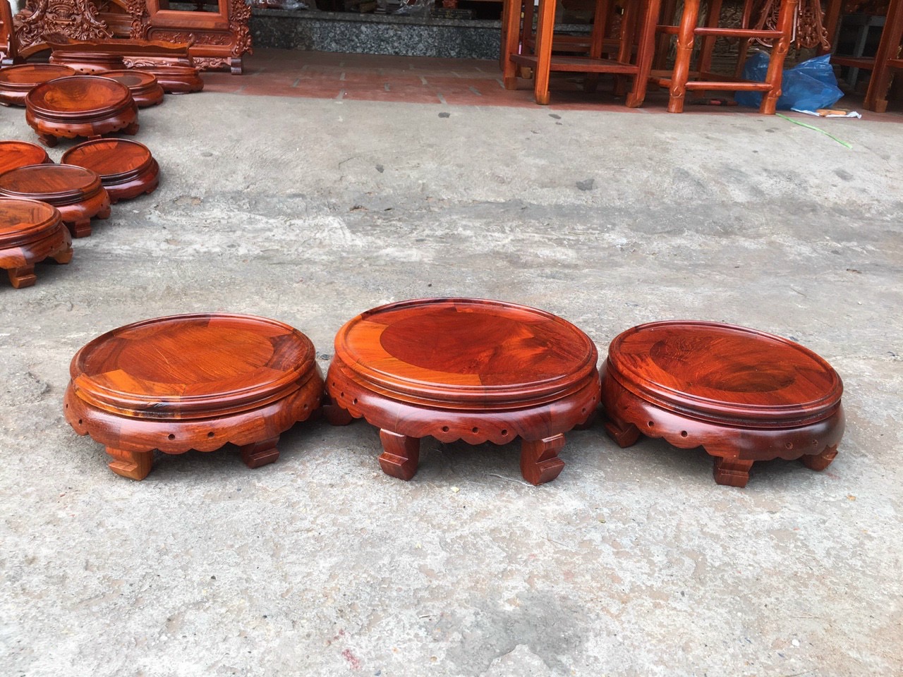 Kỷ tròn chân -Đôn tròn kê đồ đế kê tượng đồ vật trang trí nhà cửa gỗ hương cao 9cm