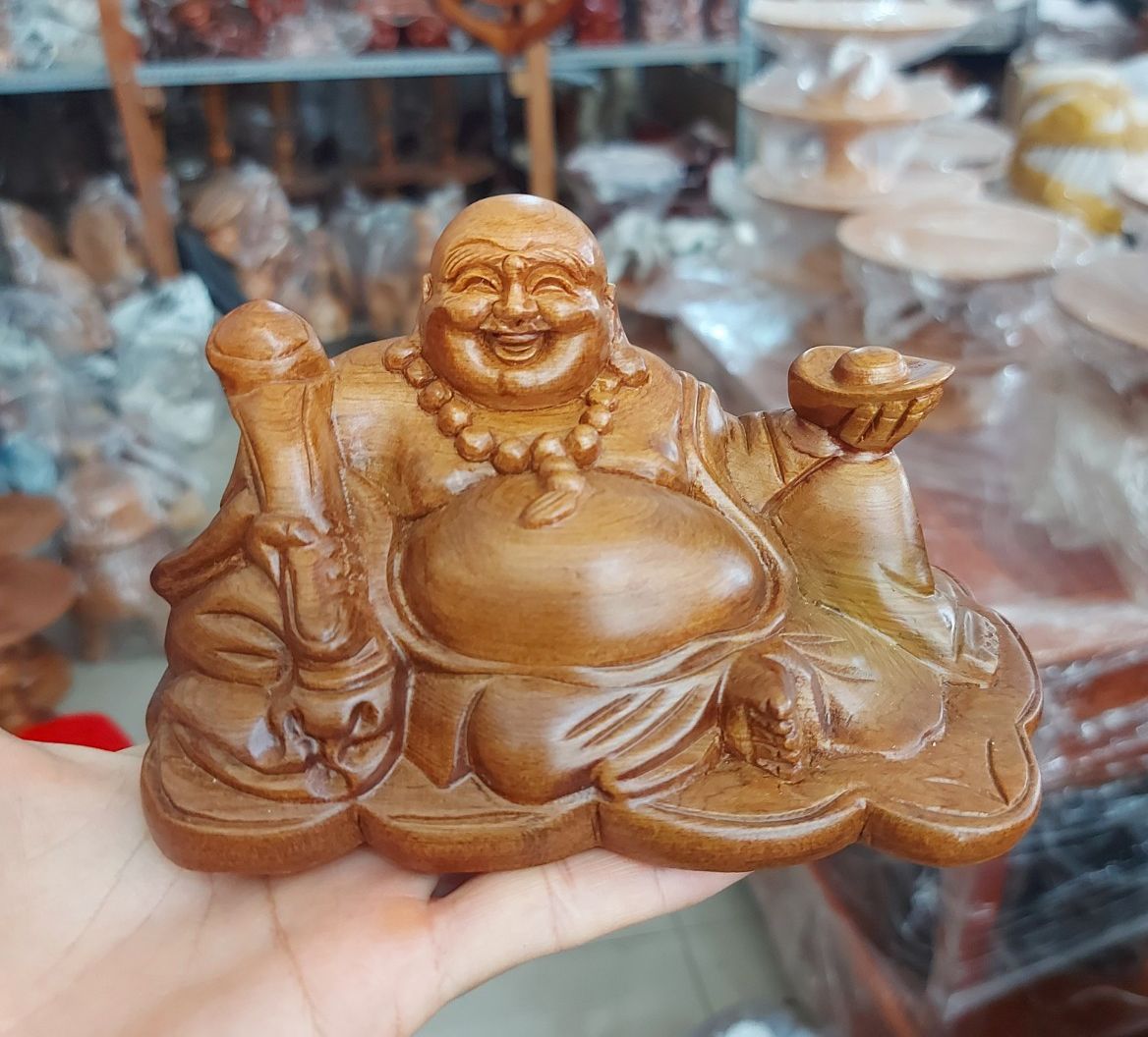 Ông di lạc gỗ bách xanh để ô tô-Bàn làm việc