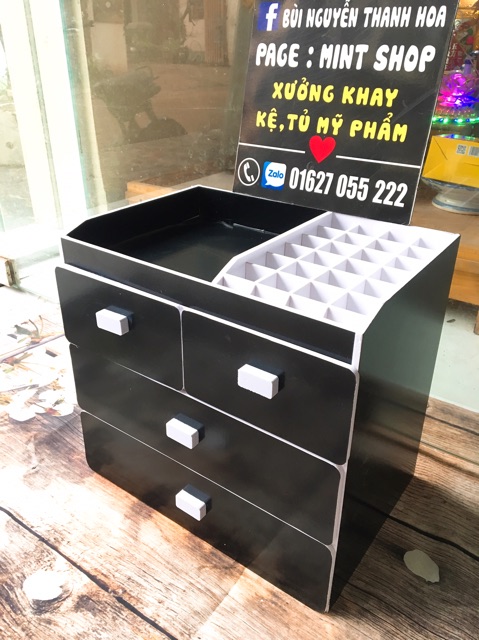 Tủ đựng mỹ phẩm 4 tầng đen full ô son 1 bên