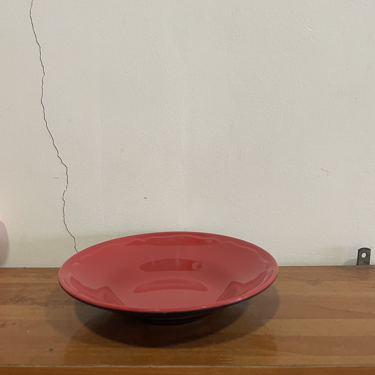 Dĩa Nhựa Melamine Sâu Lòng 2 Lớp Đỏ Đen