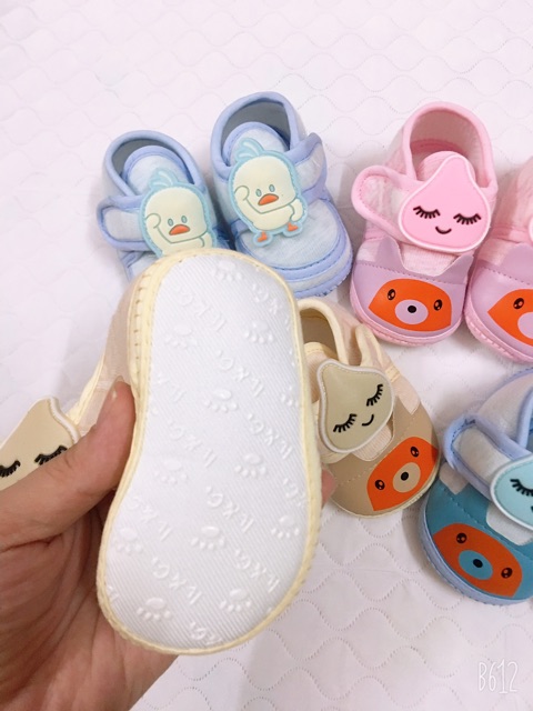 Giày Tập Đi Cho Bé Quai Dán Chống Trượt