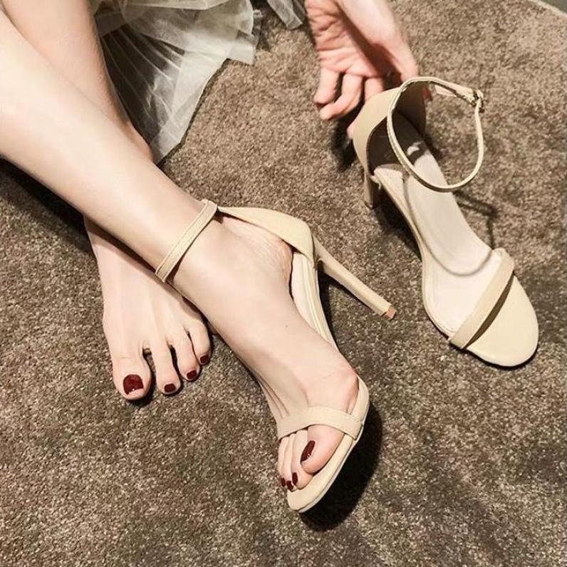Giày Sandal Cao Gót 7cm Bít Gót Nữ Tính giá rẻ