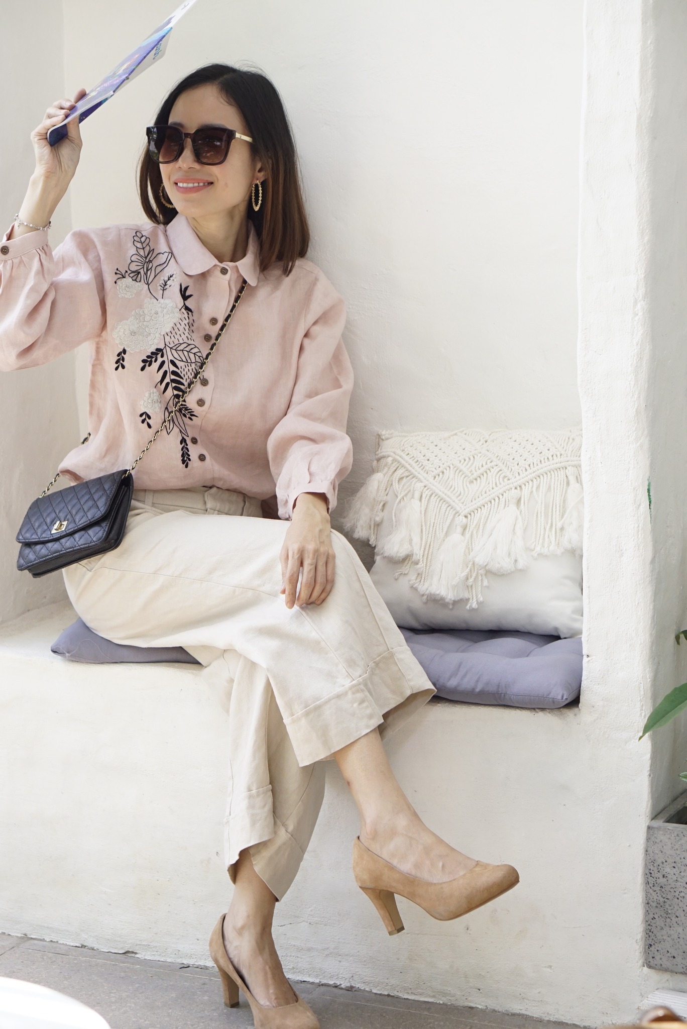 Áo Linen cổ sen thêu tay JORDANE- MaxMessi
