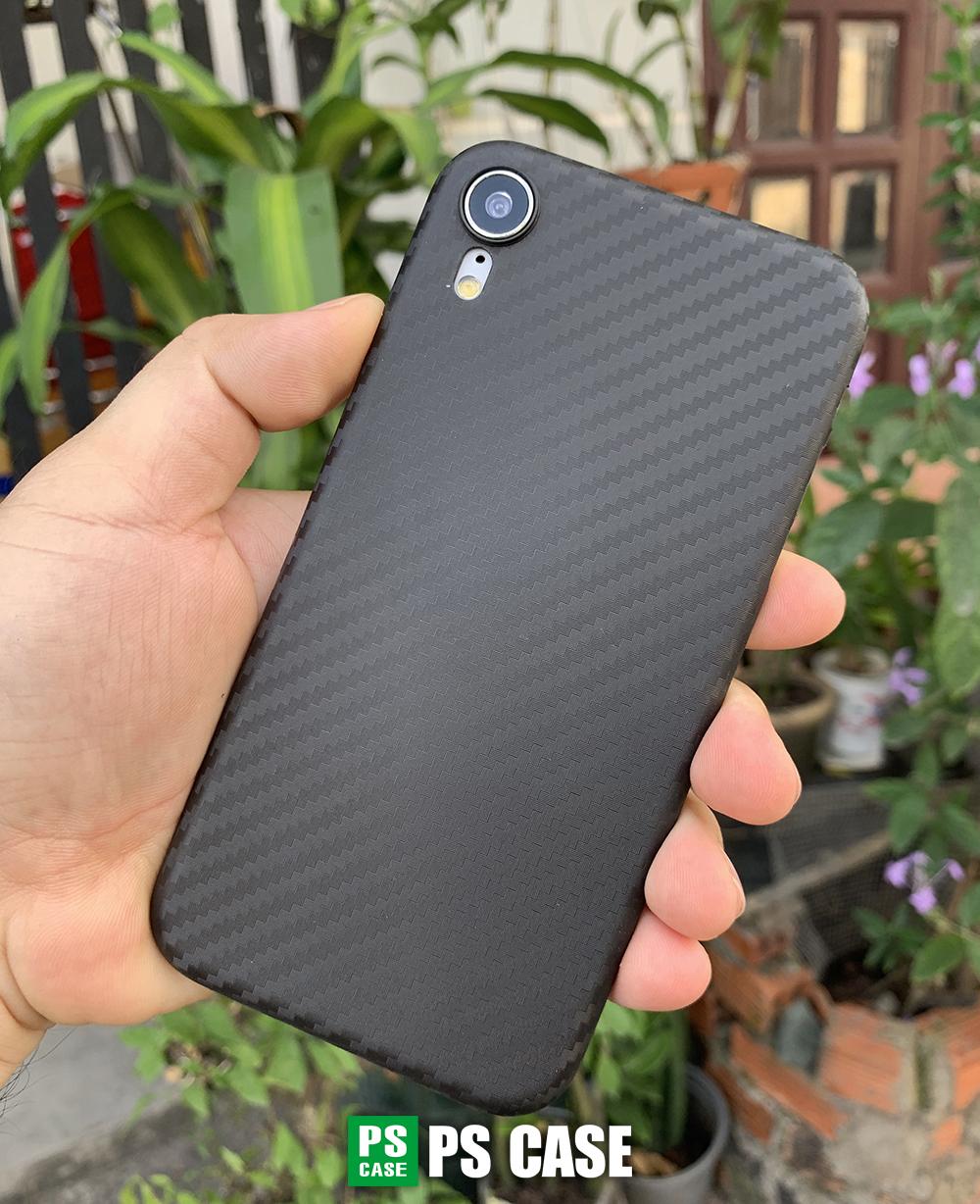 Ốp lưng siêu mỏng, vân carbon dành cho iPhone XR - Màu đen - PS Case Phân Phối