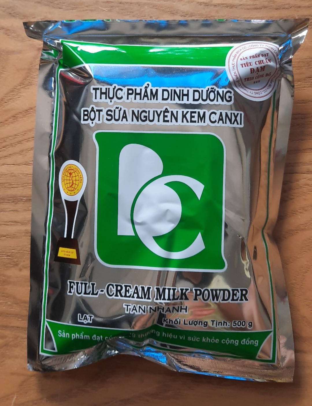 1.5KG BỘT SỮA NGUYÊN KEM CANXI hiệu Bích Cơ (gồm Hai con bò đỏ, Hà Lan, BC - 500gram/bịch)