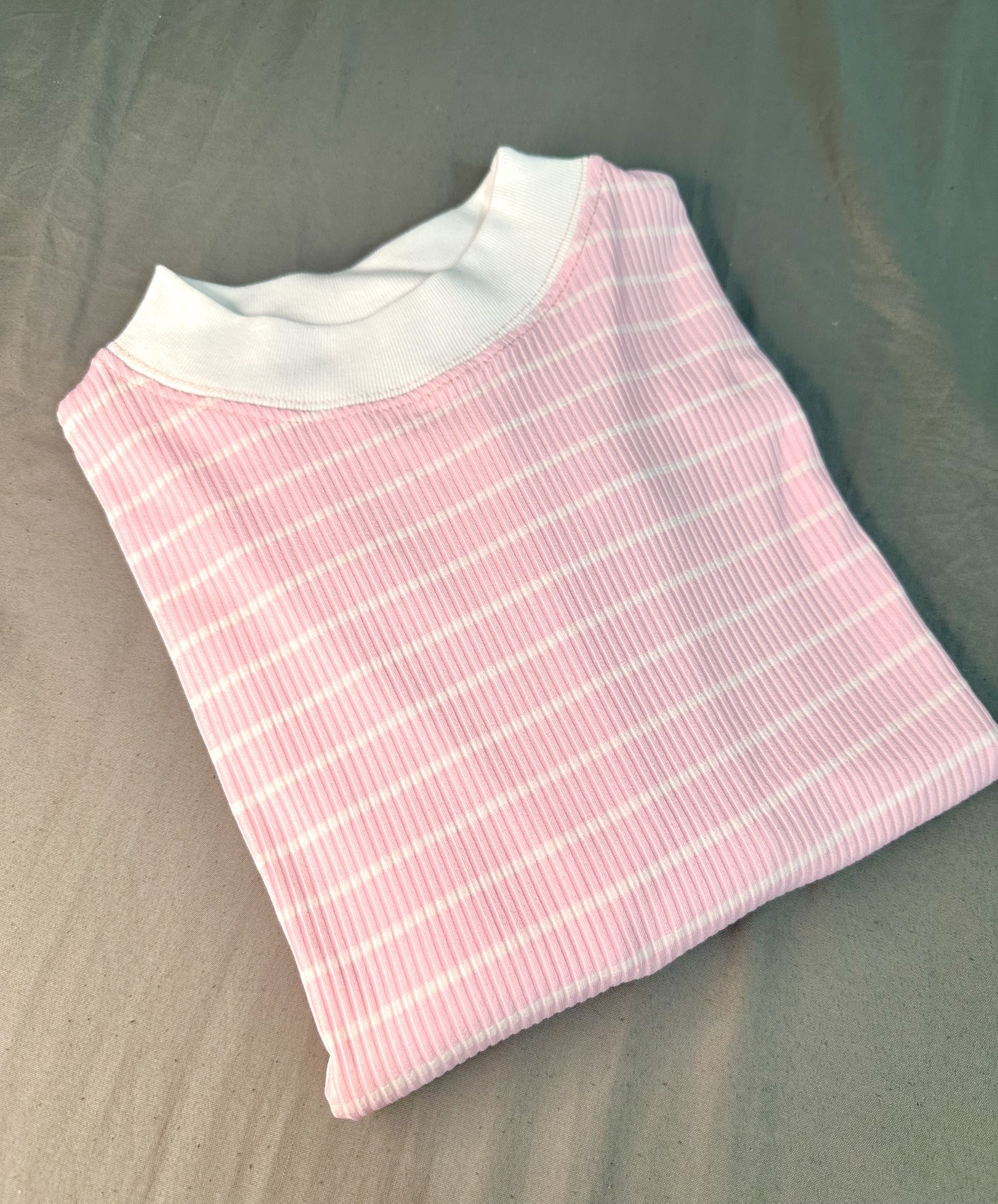 Áo thun Stee Cổ cao Sọc ngang B&W CVC Unisex