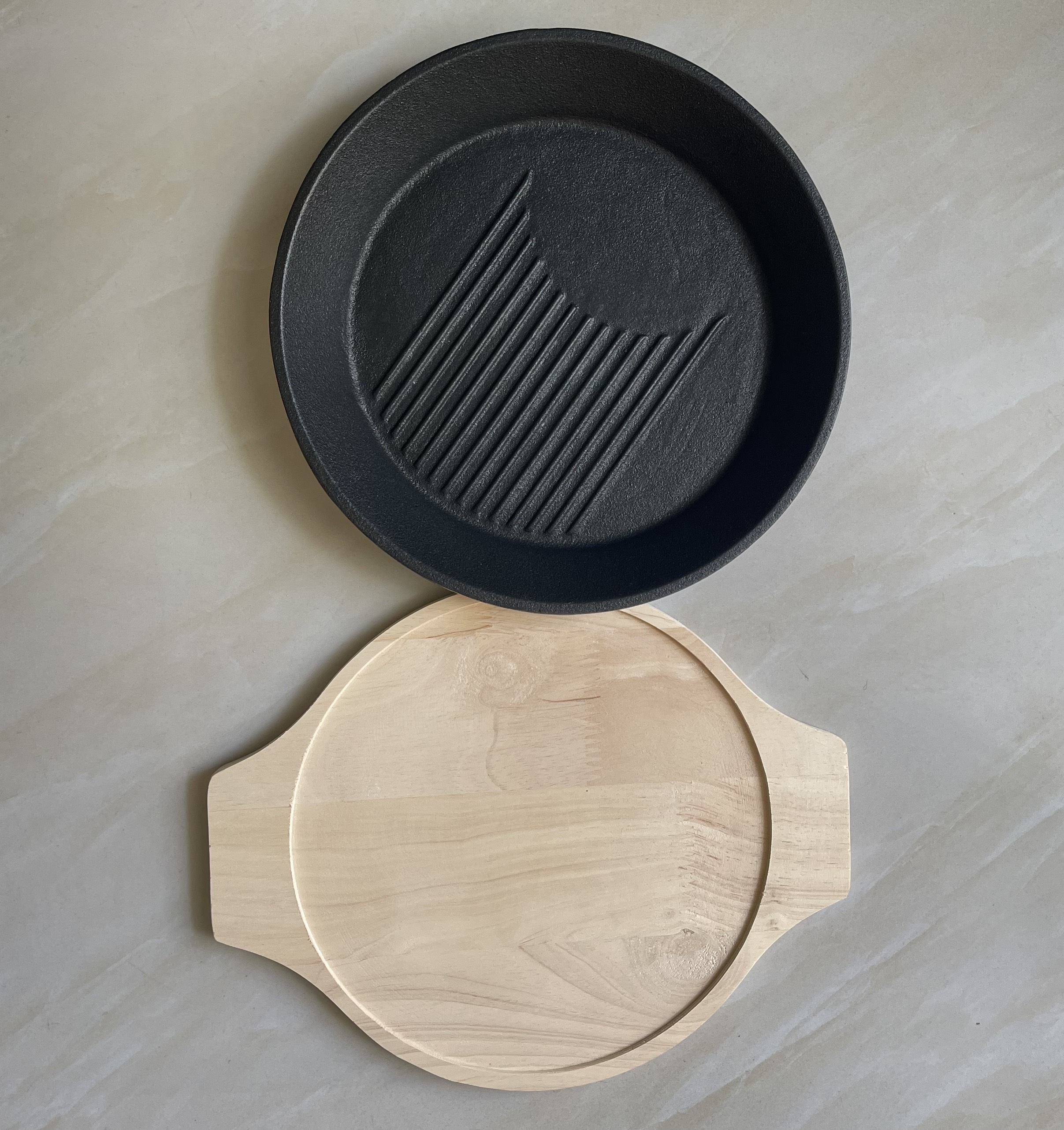 Bộ Chảo Gang Tròn Chống Dính Kèm Đế Gỗ Hàng VNCLC