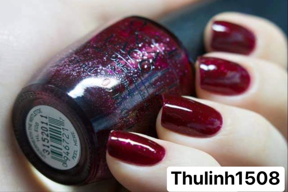 Sơn Móng Tay OPI màu đỏ có nhủ tôn da