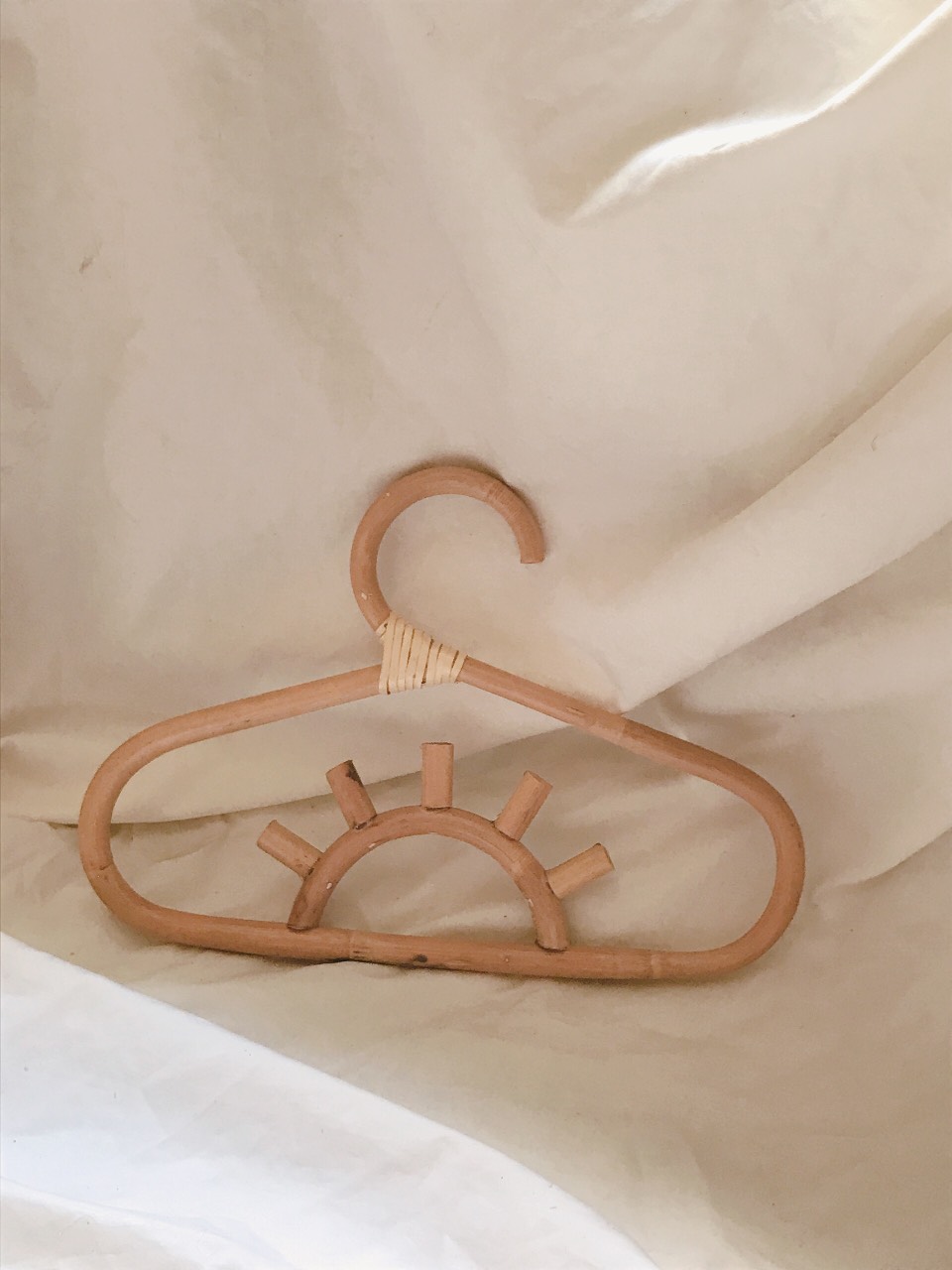 Combo Móc áo mây trẻ em hình mặt trời, mặt trăng và đám mây phong cách boho - Rattan Hanger Rộng 26* cao 18cm