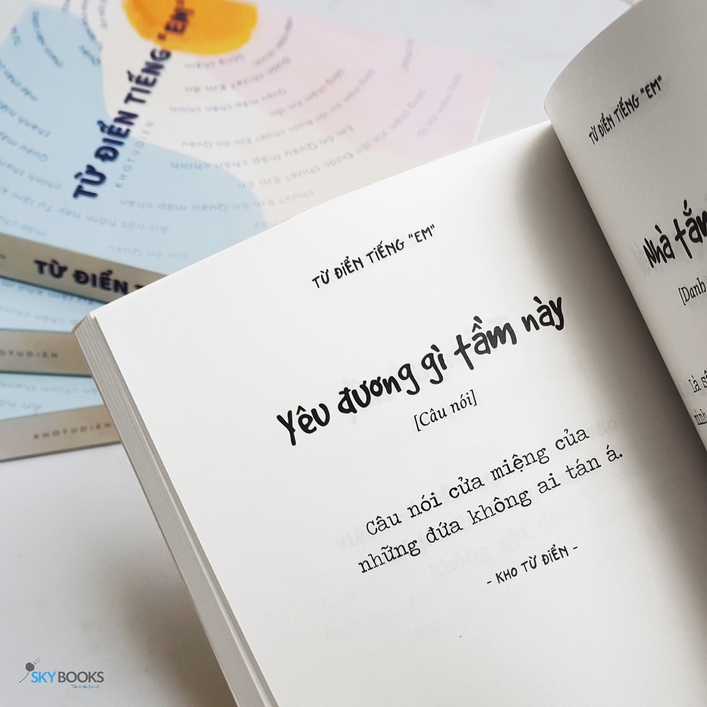 Sách - Từ Điển Tiếng "Em"