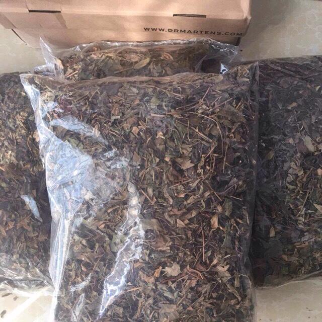 LÁ ĐINH LĂNG KHÔ LOẠI SIÊU NGON 500GR