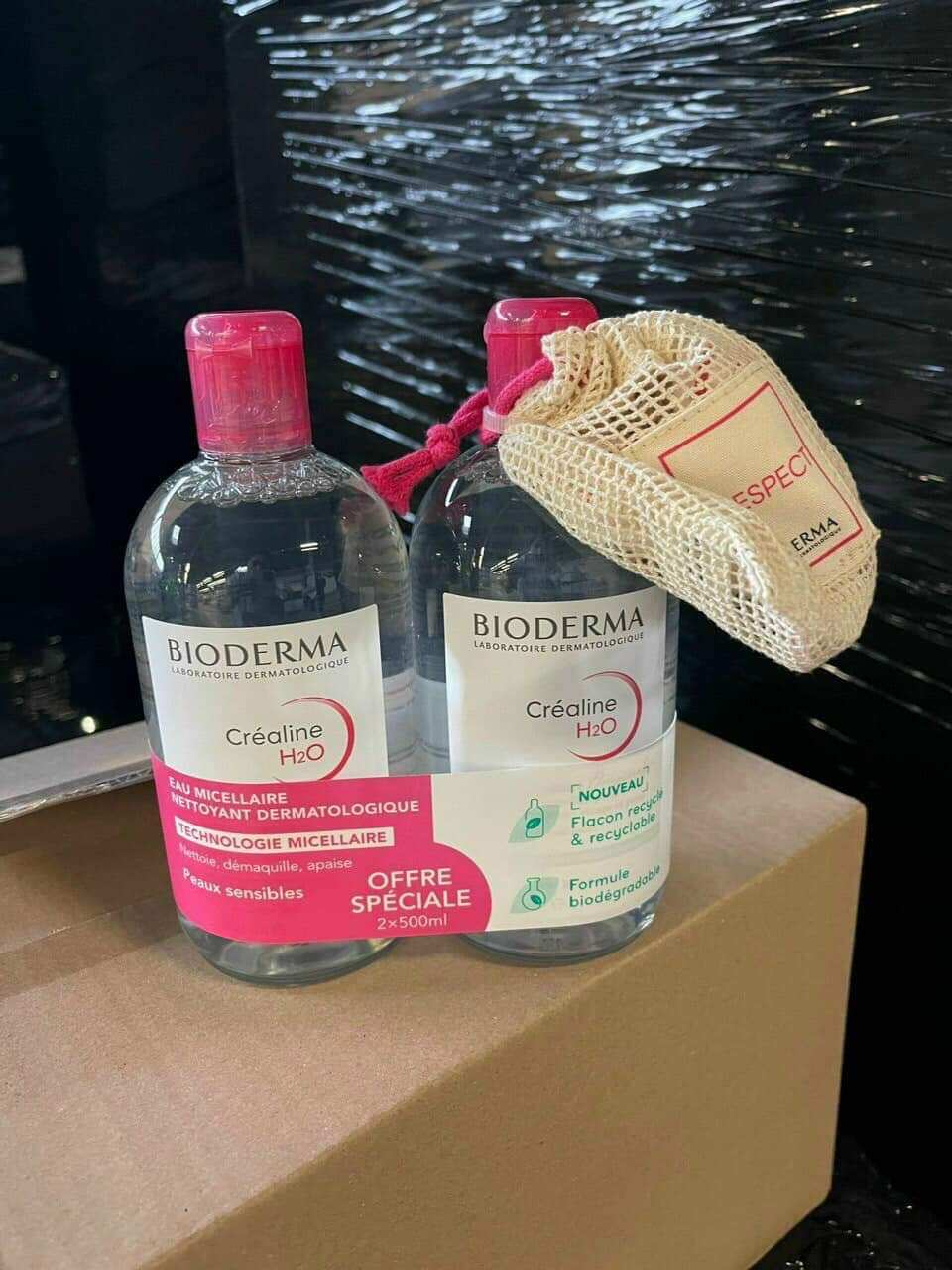 Tẩy trang Bioderma.