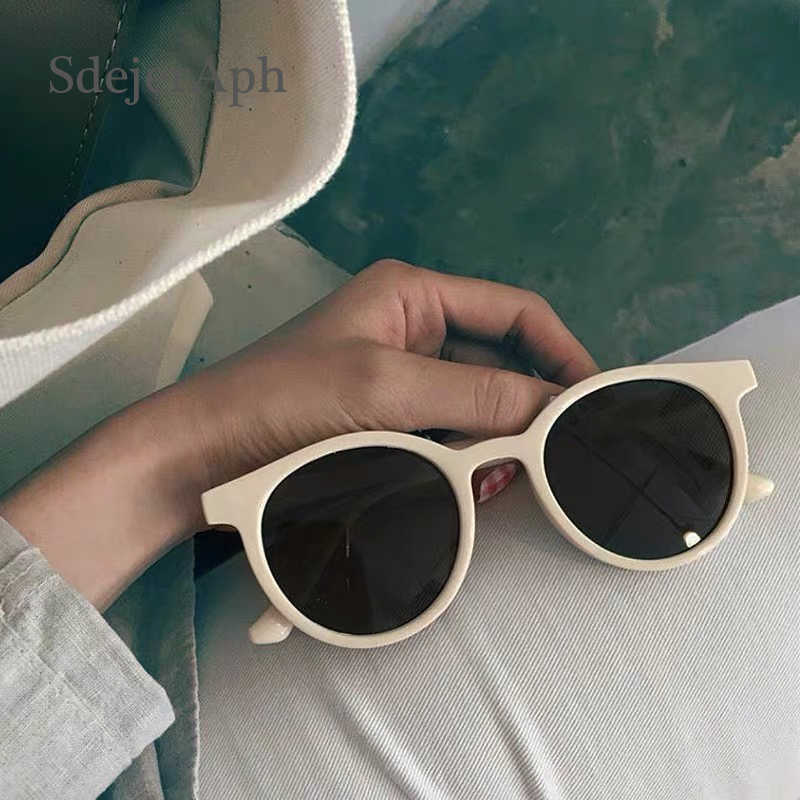 MẮT KÍNH TRÒN THỜI TRANG