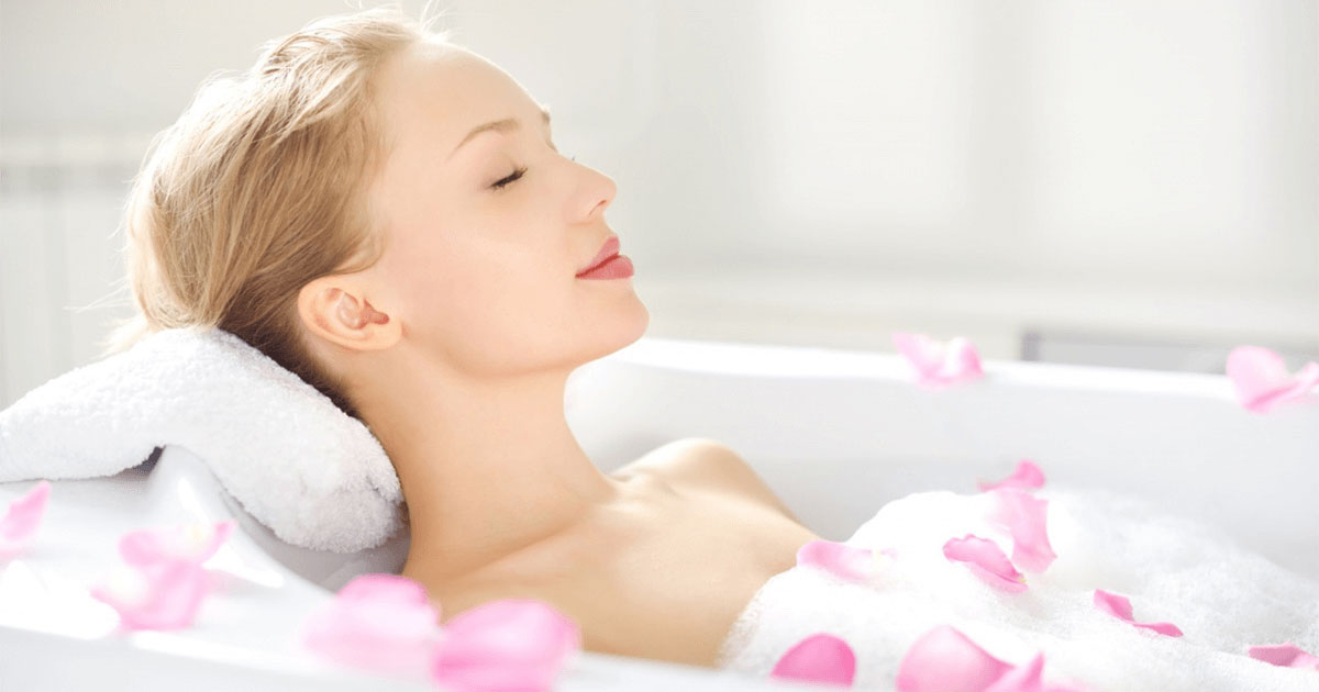 Bubble Bath Sữa tắm tạo bọt Into the Night Bath & Body Works