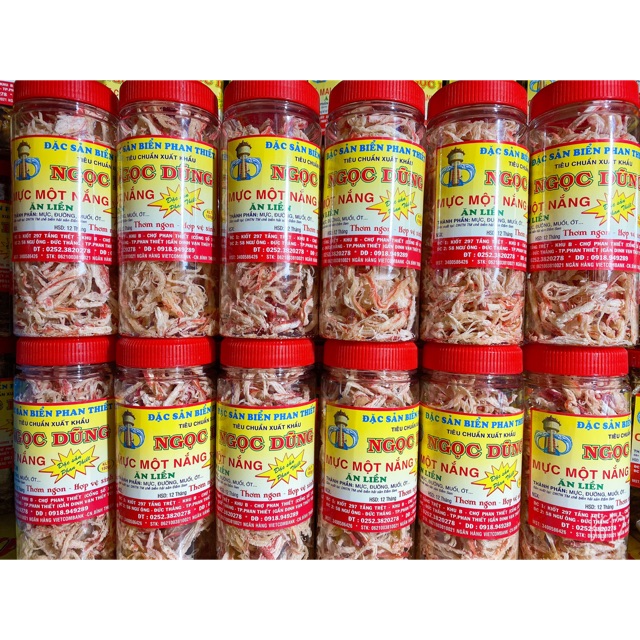 Mực một nắng nướng là món ăn yêu thích của shop đặc sản biển phan thiết ngọc dũng; hộp 200 gram.hsd 12 tháng
