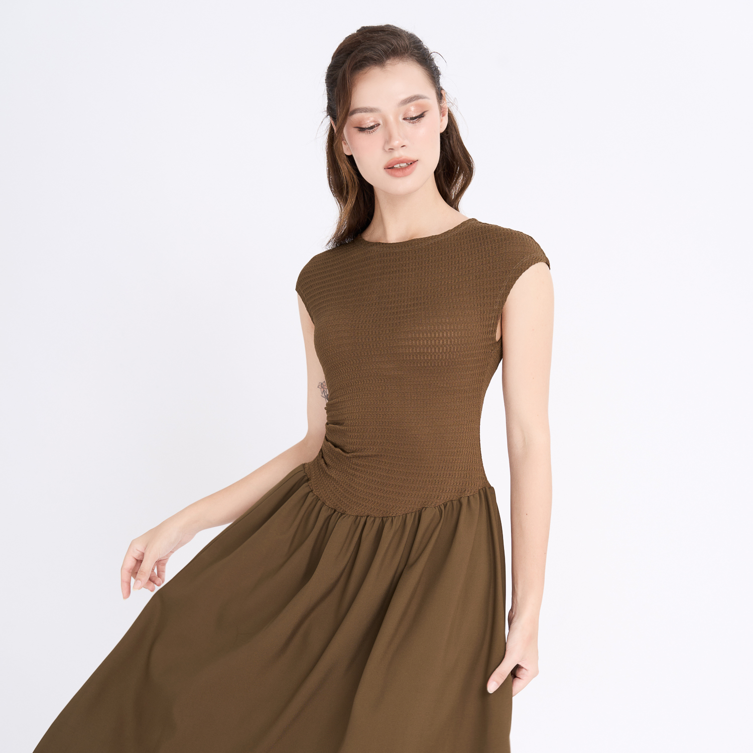 [NHẬP MÃ NOVFALAZSOCIAL02 GIẢM 40K ĐƠN 199K  ] Đầm mini xòe thun phối cotton lạnh Maybi