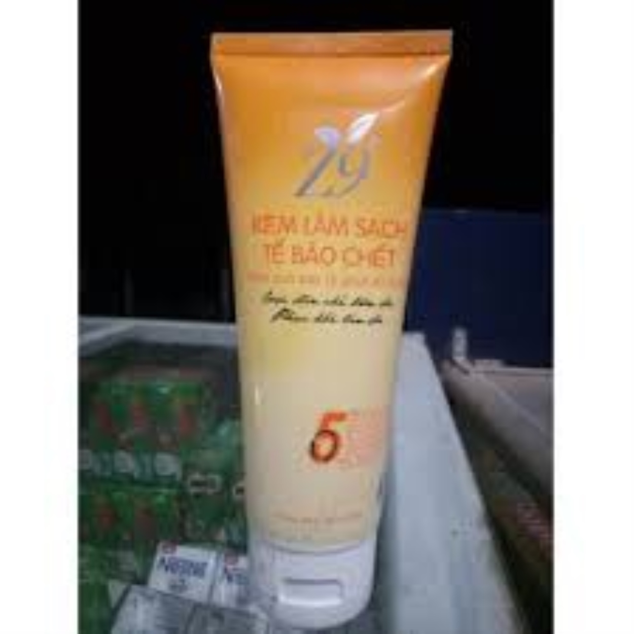 Tẩy Tế Bào Chết Z9 Lọ 80g