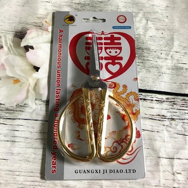 [HCM]Kéo Cắt Đa Năng Khắc Hình Rồng Cán Vàng Sang Trọng Tinh Tế - Size trung