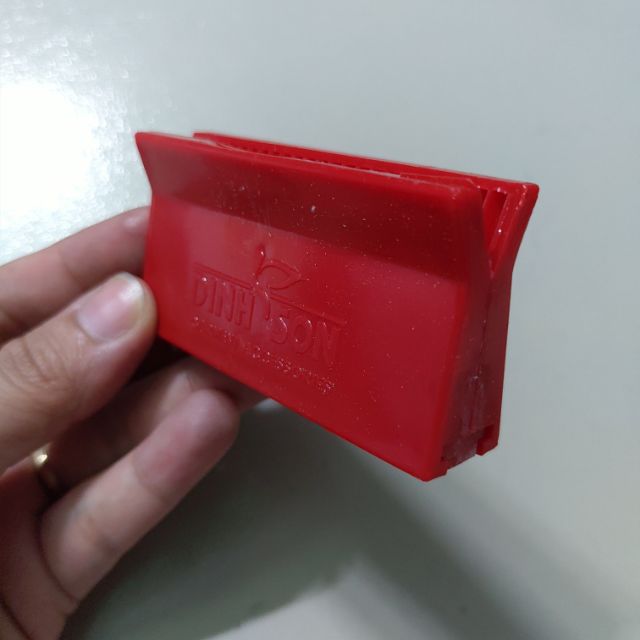 Dụng cụ mài phấn (gọt phấn) giúp cho đường vẻ đẹp và gọn hơn