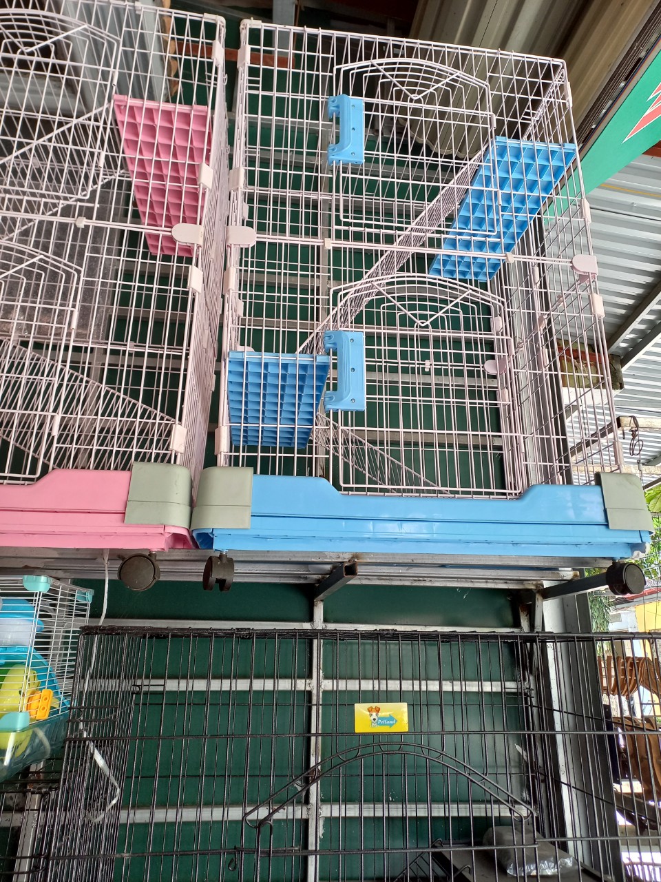 Electrostatic painted iron double-layer cat cage with tray