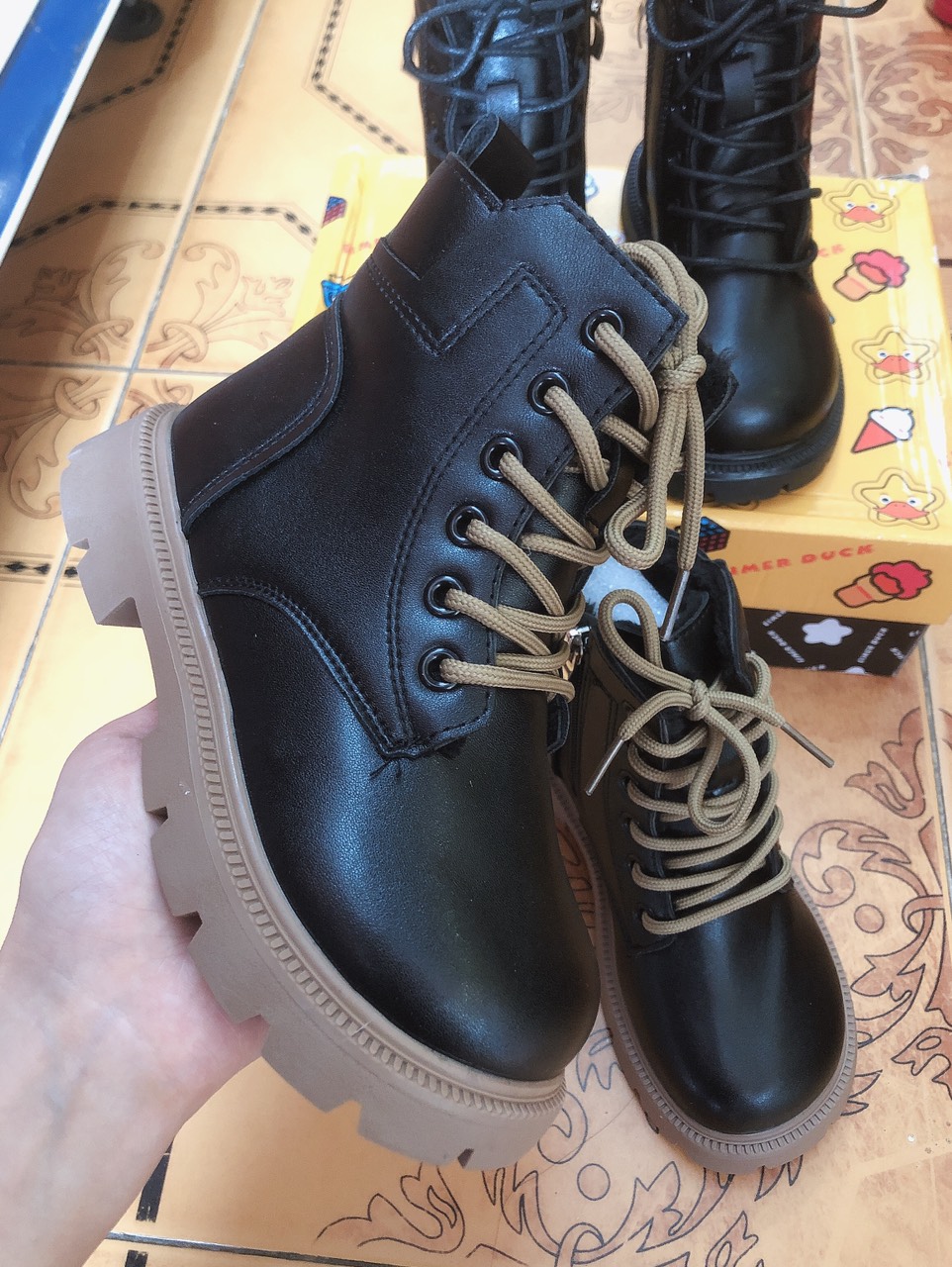 Giày boots trẻ em BOT21 size 27 đến 37
