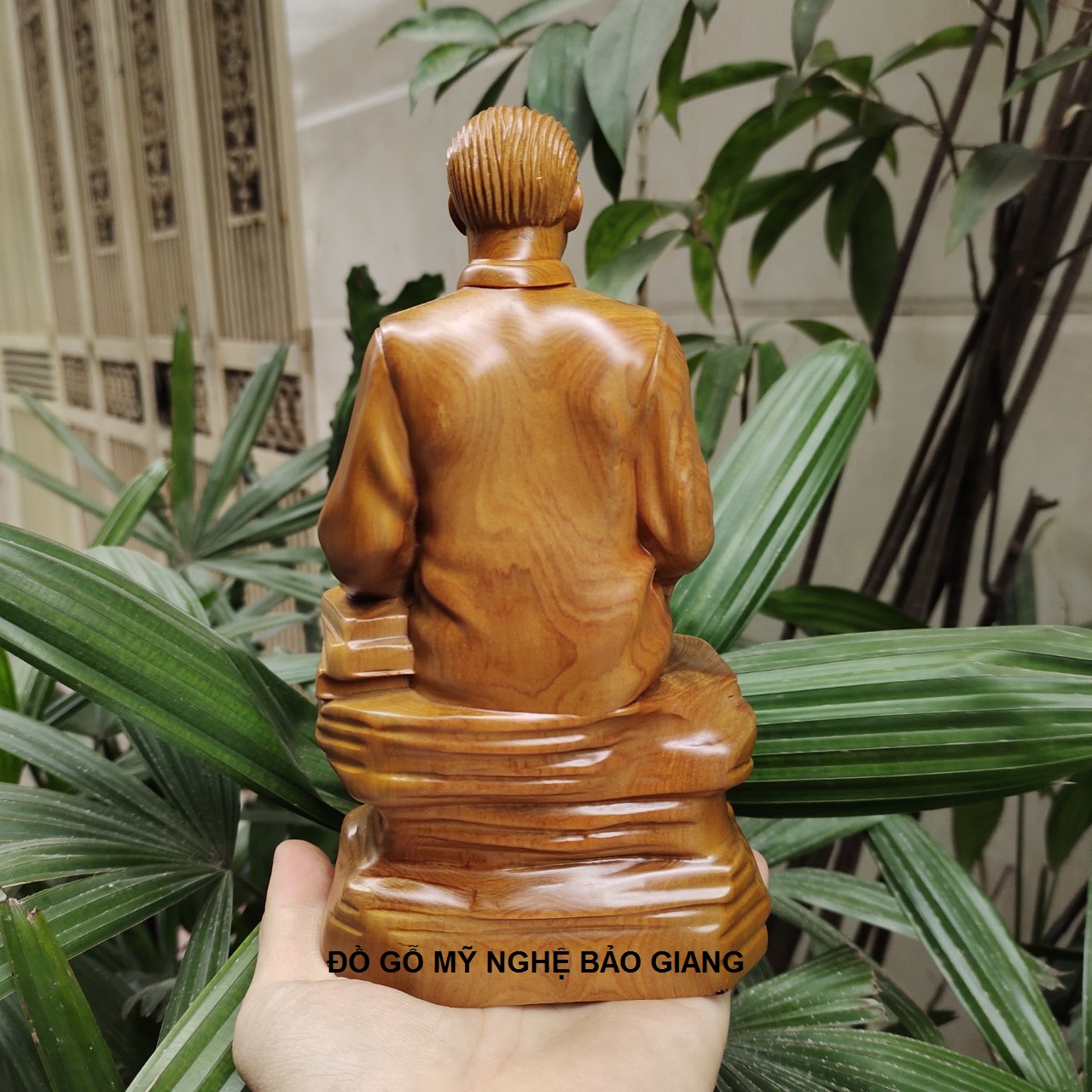 Tượng bác Hồ gỗ bách xanh cao 15 cm