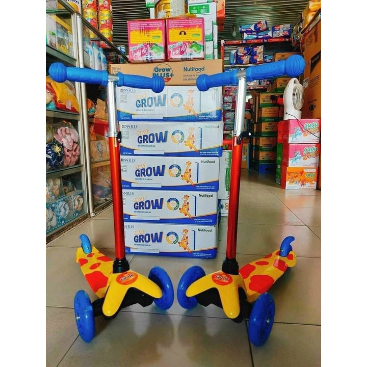 xe đồ chơi cho bé
