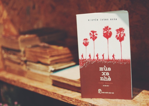 Sách NXB Trẻ - Mùa Xa Nhà