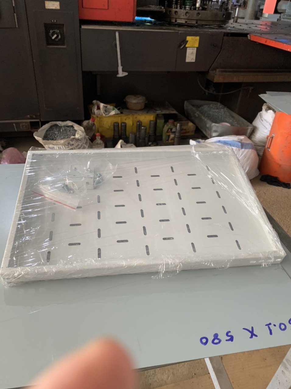 khay tủ rack D600