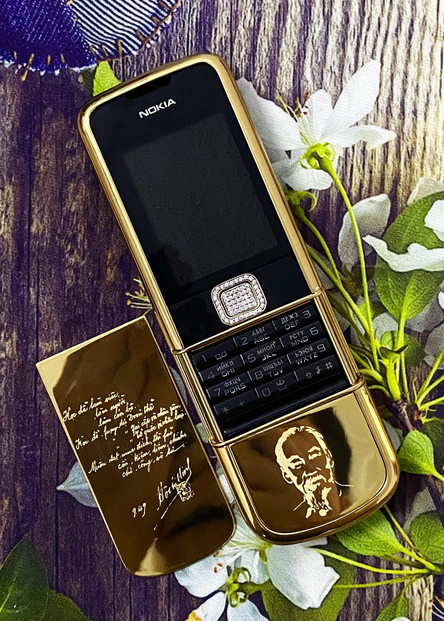 Miếng Dán Nokia 8800 Arte Mạ Vàng Mẫu Bác