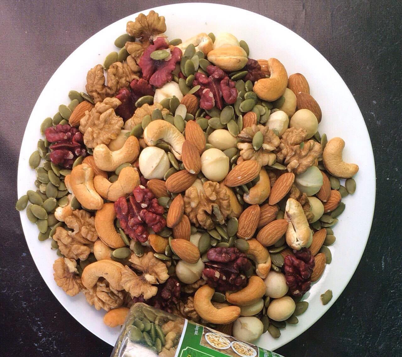 [HCM]Hạt Dinh Dưỡng 500gr - Mix Nuts 5 loại hạt (Óc chó vàng Óc chó đỏ macca hạnh nhân hạt điều hạt bí xanh)