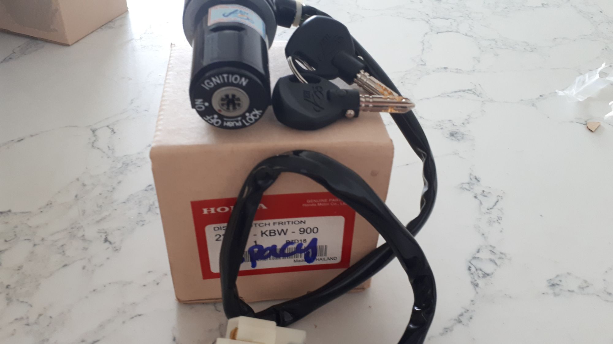 [HCM]khóa 8 cạnh xe spacy