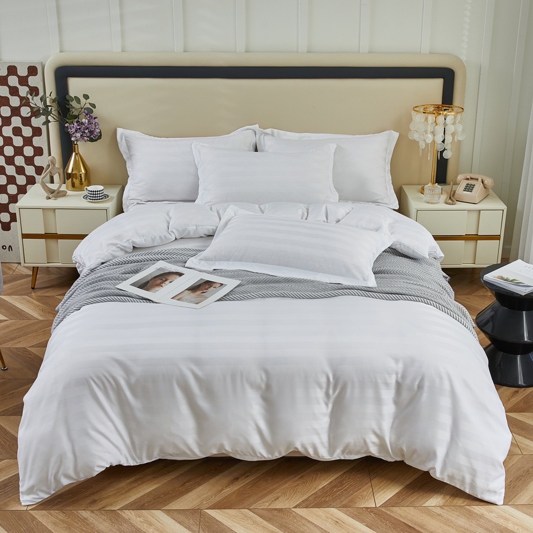 Bộ chăn ga cotton kẻ sọc 3 cm khách sạn