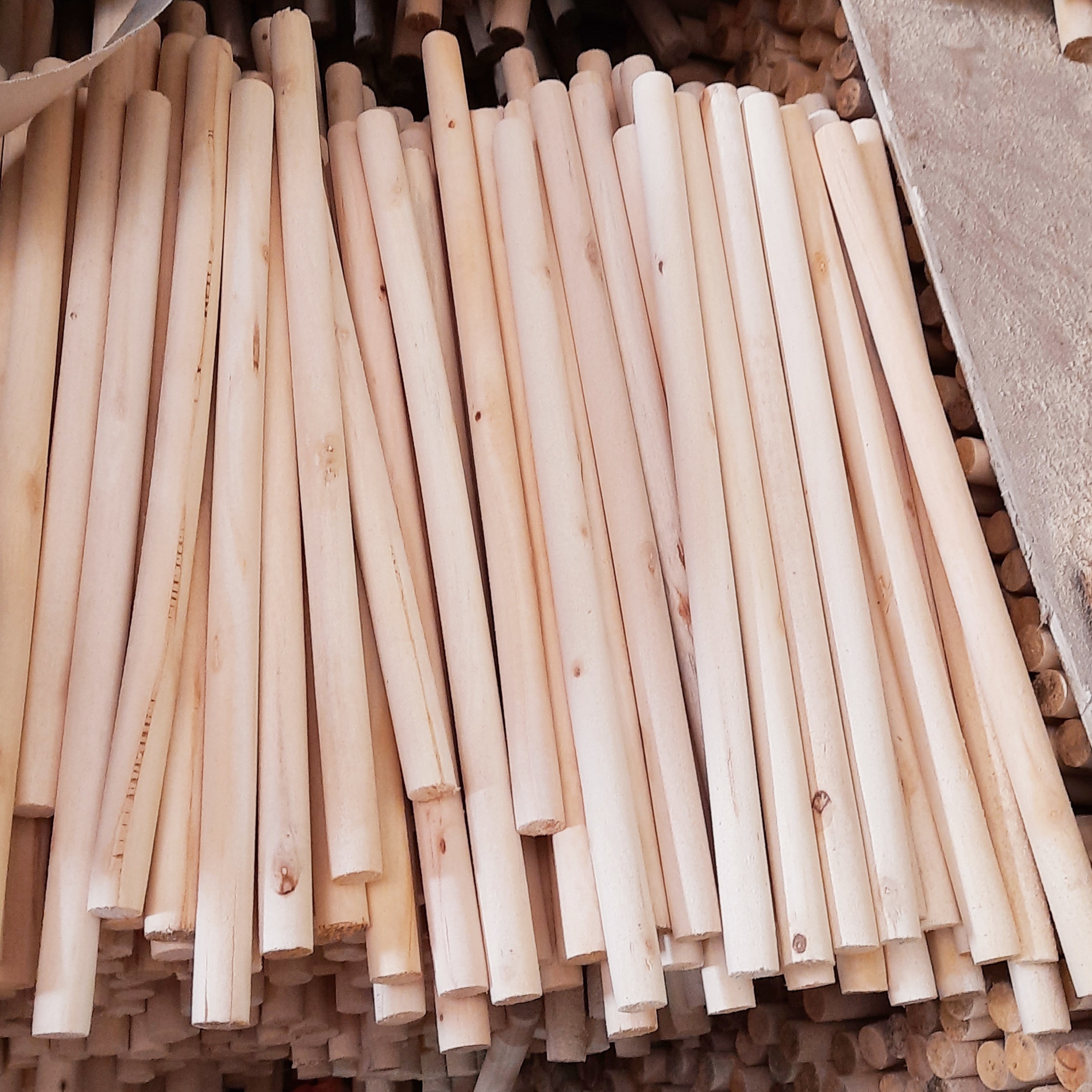 Thanh Gỗ Tròn Dài 1m Gỗ Bồ Đề ( Các Kích Cỡ)