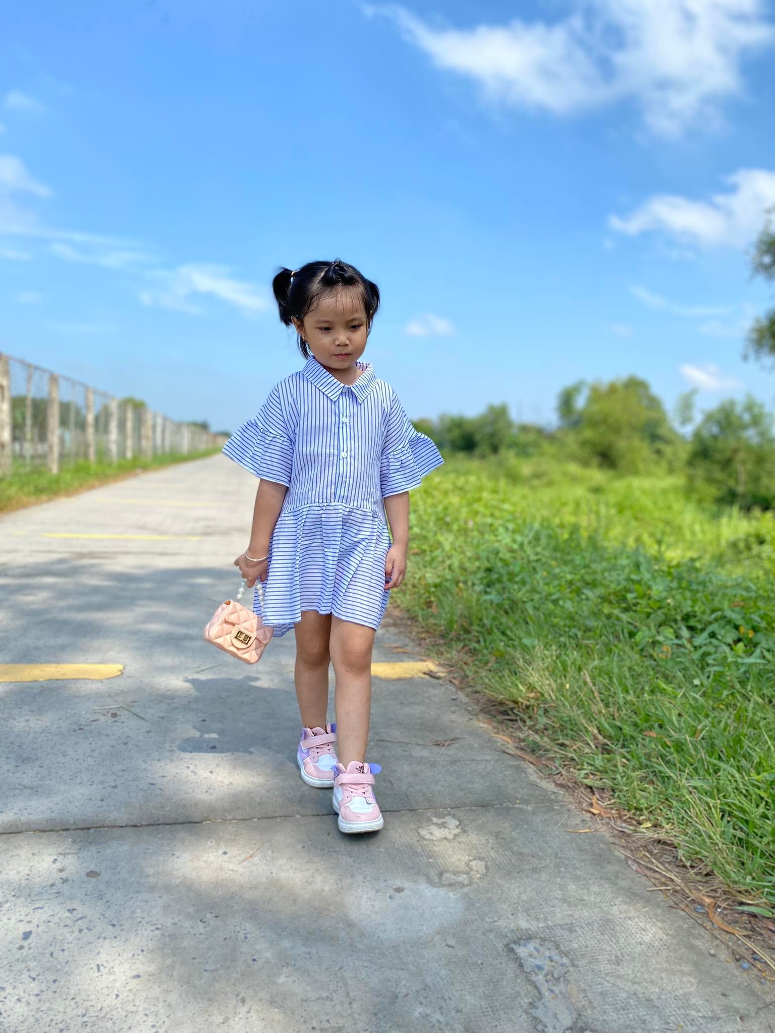 Đầm sơ mi form rộng