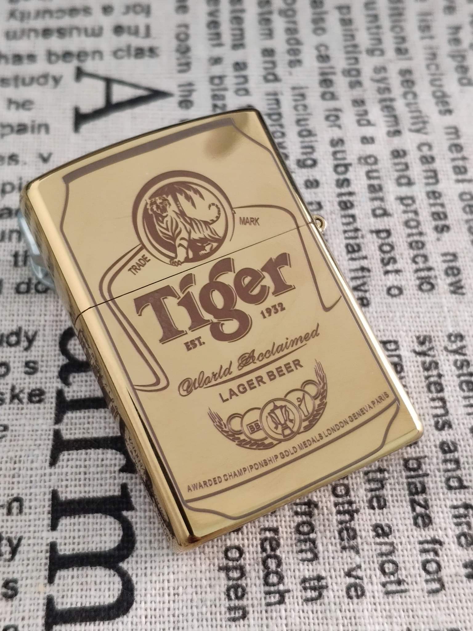 [HCM]Bật Lửa Zippo Khắc Laze Hình Chai Bia Tiger