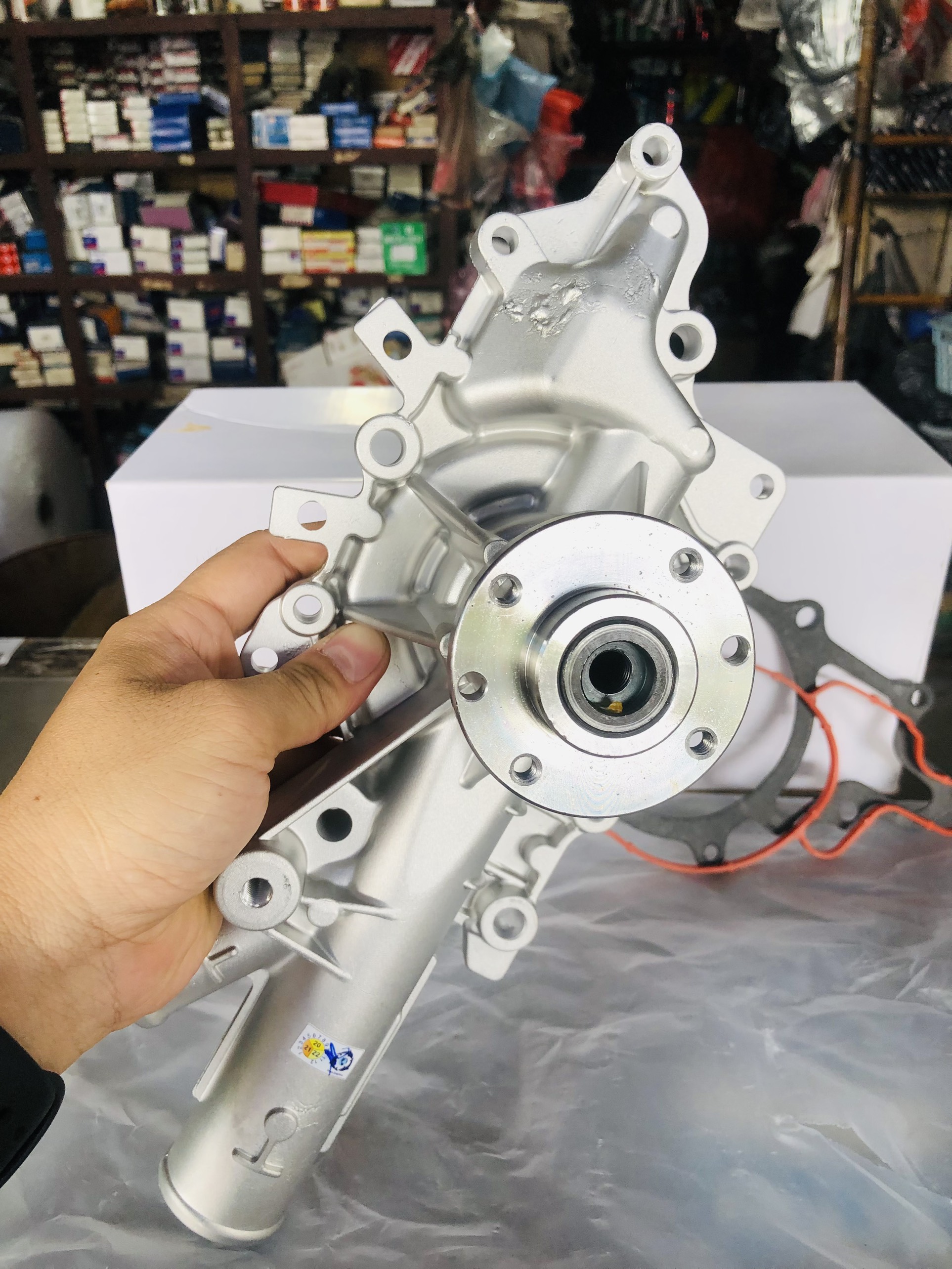CỤM BƠM NƯỚC  (BƠM TRỘN) MERCEDES BENZ SPRINTER 16 CHỔ